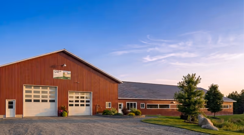 Agrandissement d'écurie en Estrie, Estrie